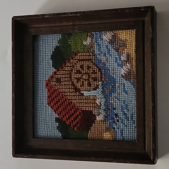 Farmhouse With A Mill Waterwheel In A River Vintage Framed Needlework - Picture 3 of 8